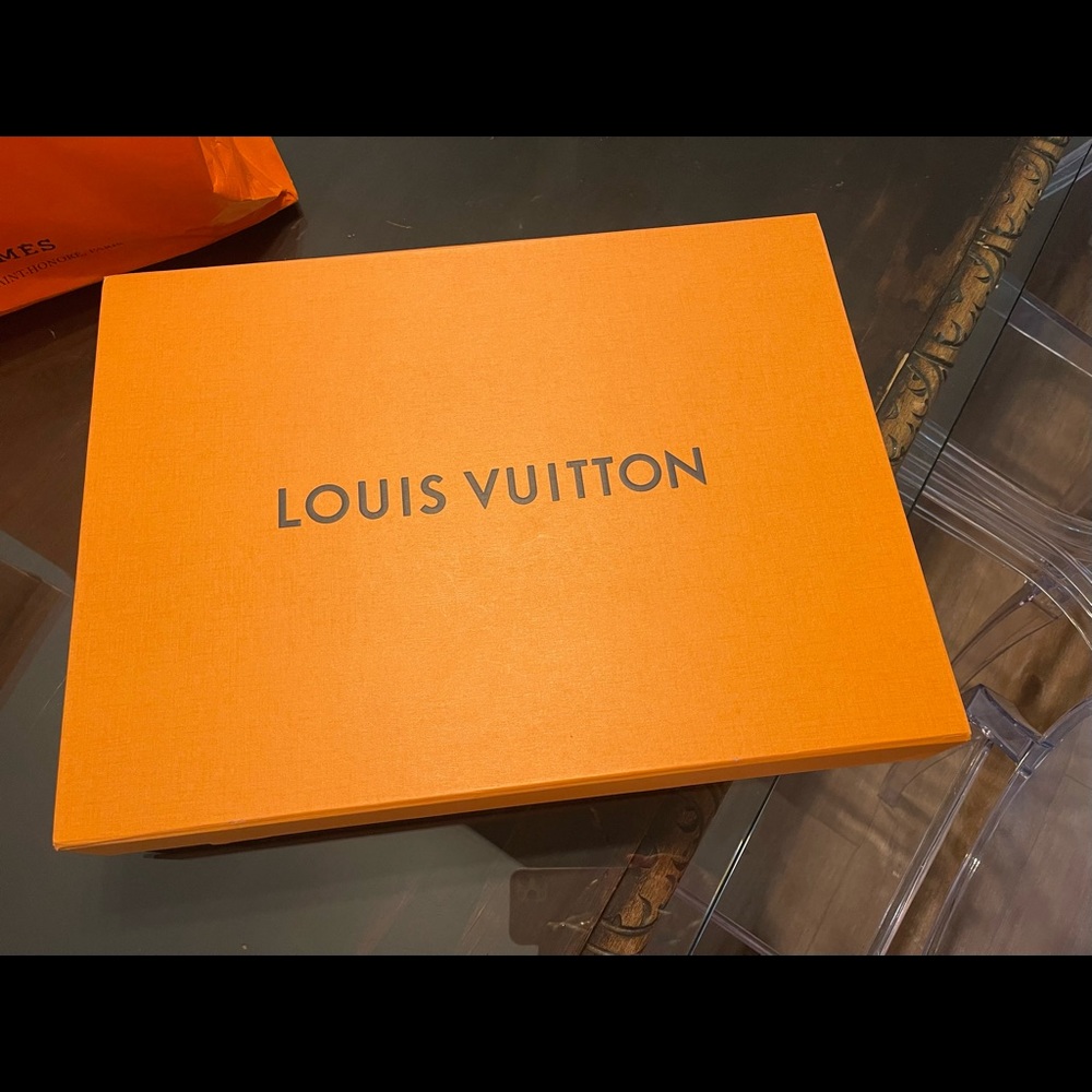 Louis Vuitton box & dust bag